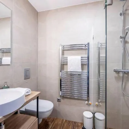 Amade 1 * Γκιόρ